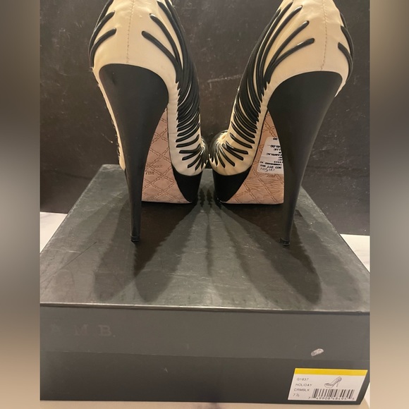 LAMB (Gwen Stefani) high heels - Picture 6 of 8